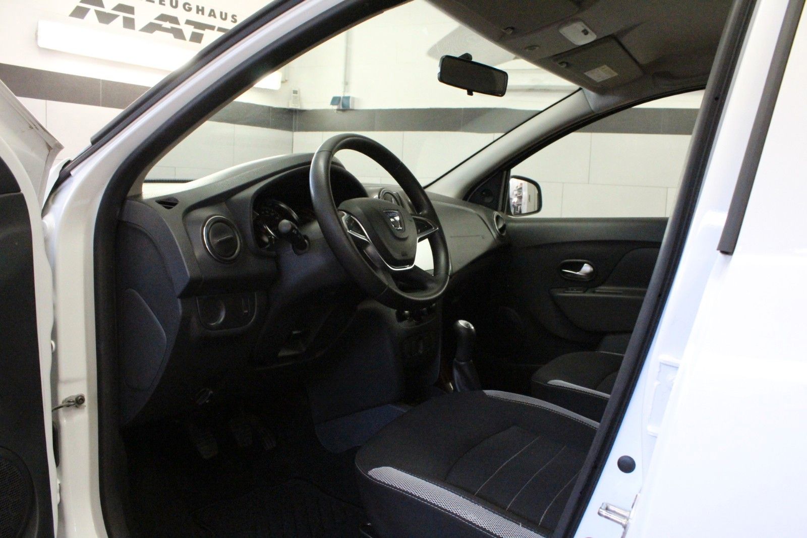 Fahrzeugabbildung Dacia Sandero TCe 90 Stepway *Media-Nav*