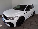 Volkswagen TIGUAN 2.0 TDI DSG R-LINE BLACK STYLE 20'+PANO+M - Volkswagen Tiguan mit Diesel-Antrieb