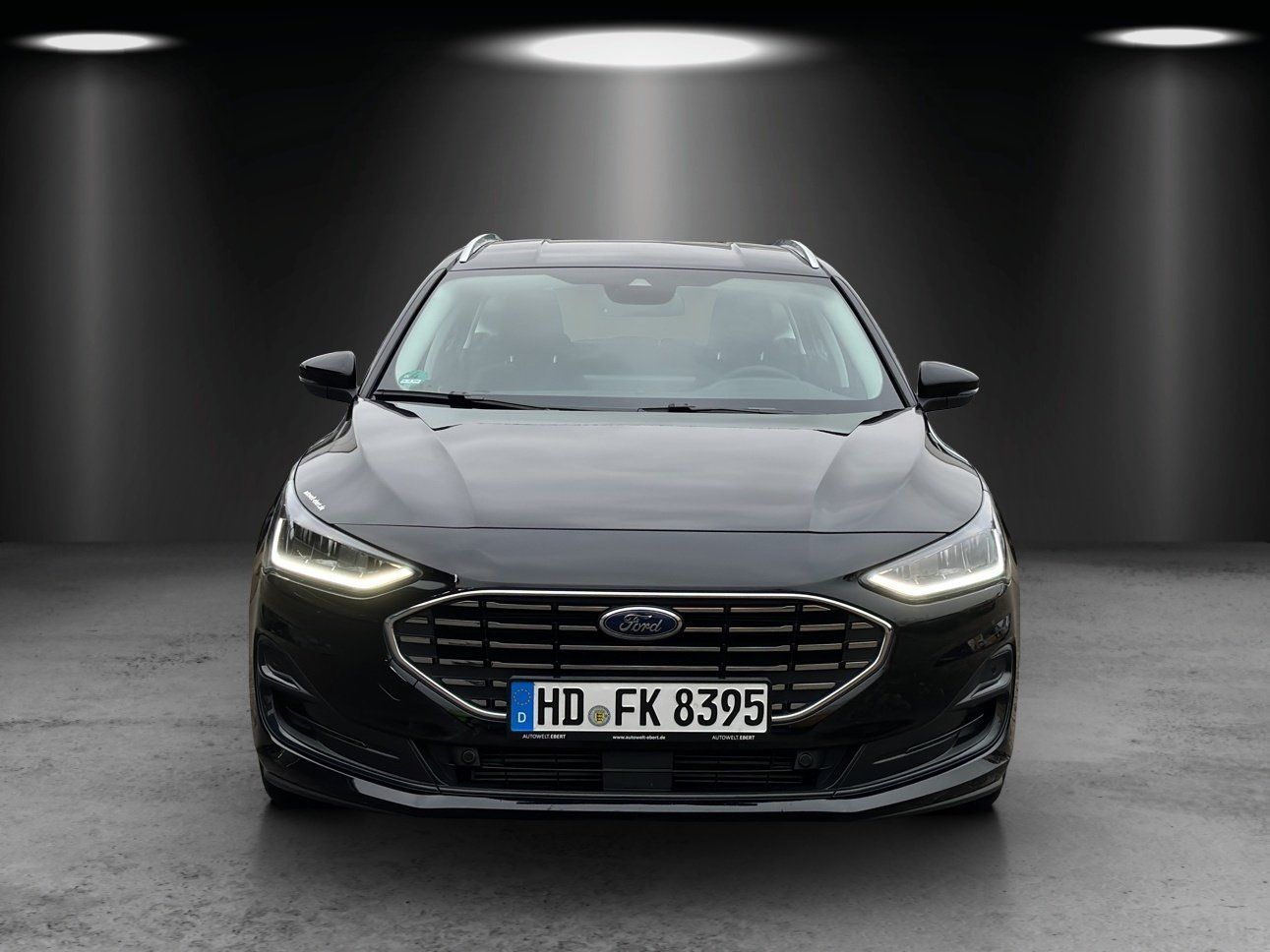 Fahrzeugabbildung Ford Focus Titanium Turnier Winter P. e.Call Kamera