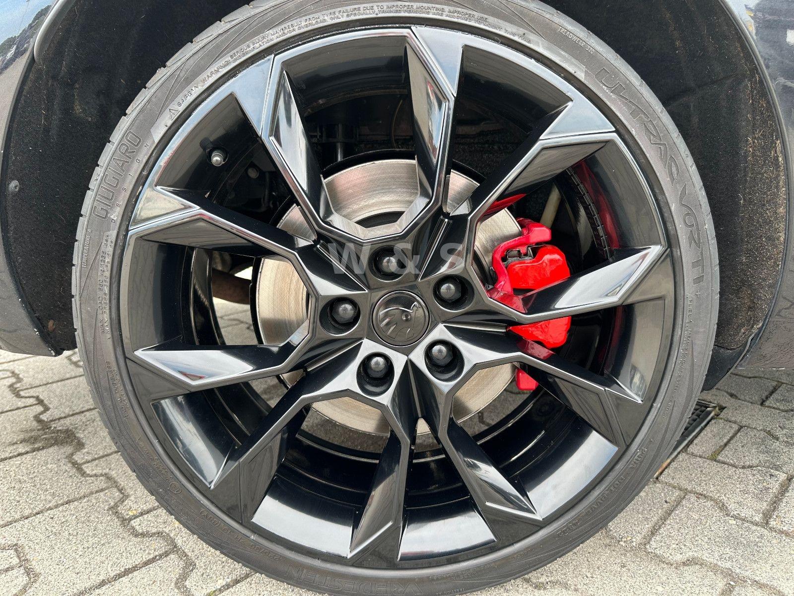 Skoda Octavia Combi RS 245 PS*DSG*LED*APPLE-CAR*