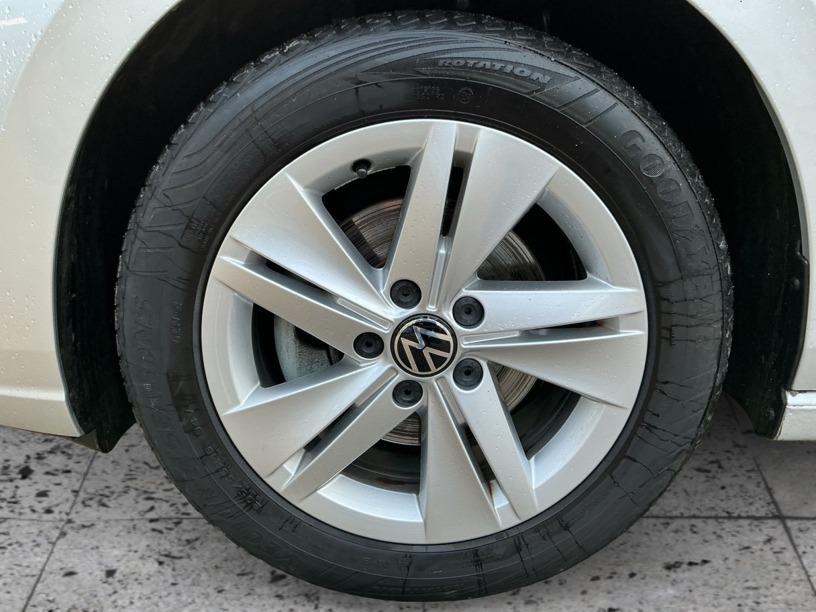 Volkswagen Golf - Bild 8
