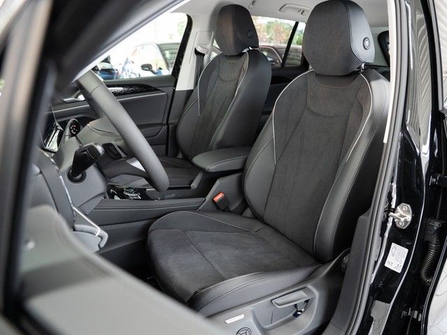 Tiguan Elegance TDI DSG AHK 8-fach IQDrive Pano