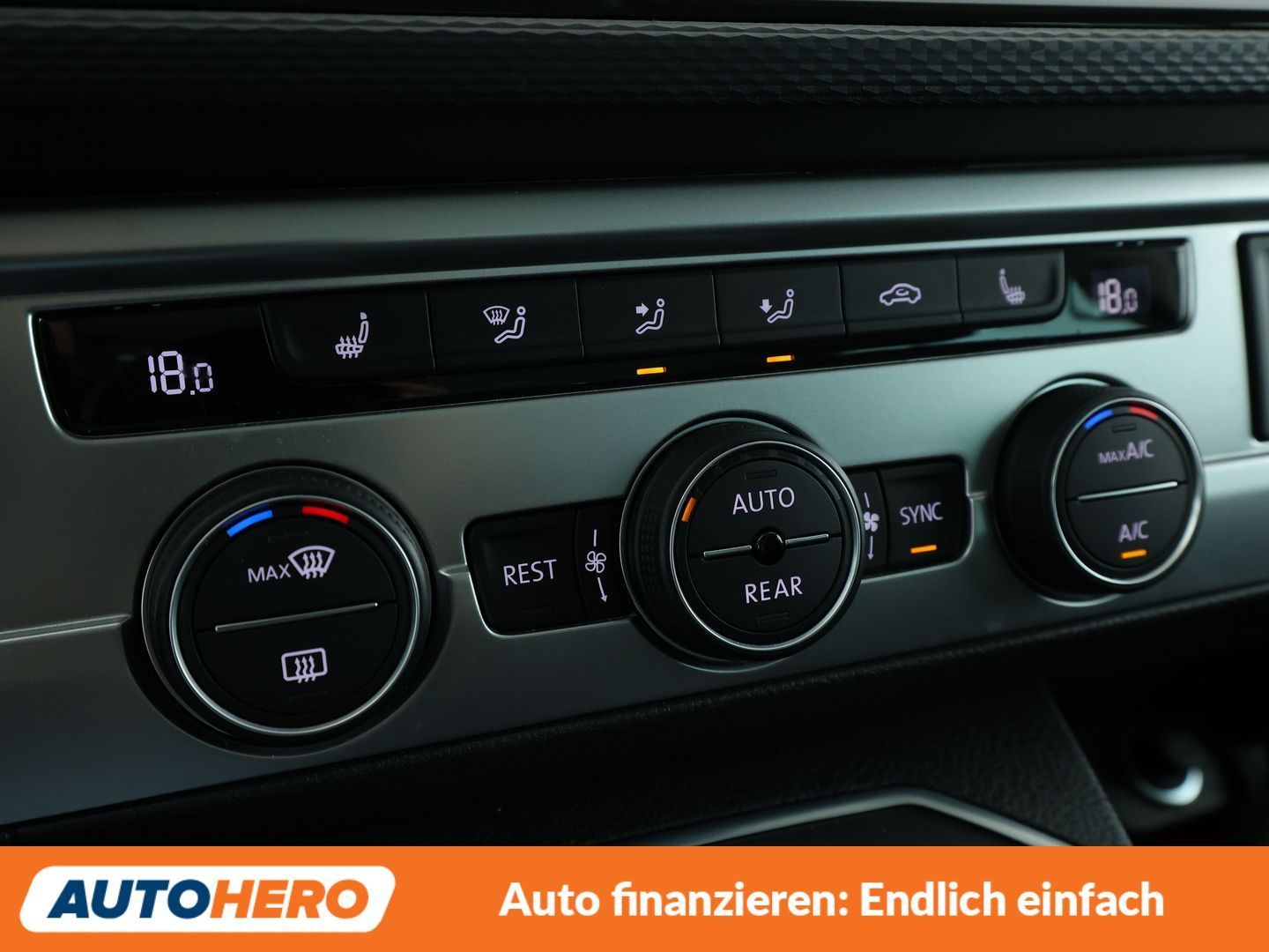 Volkswagen T6 Multivan 2.0 TDI Comfortline FWD Aut. NAVI foto 25