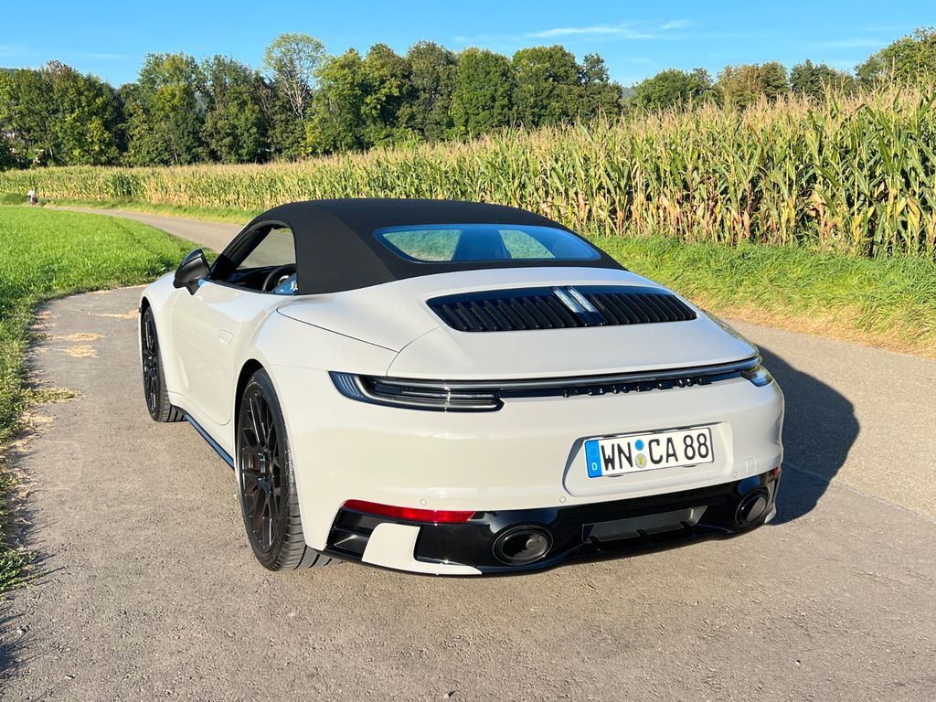Porsche 992