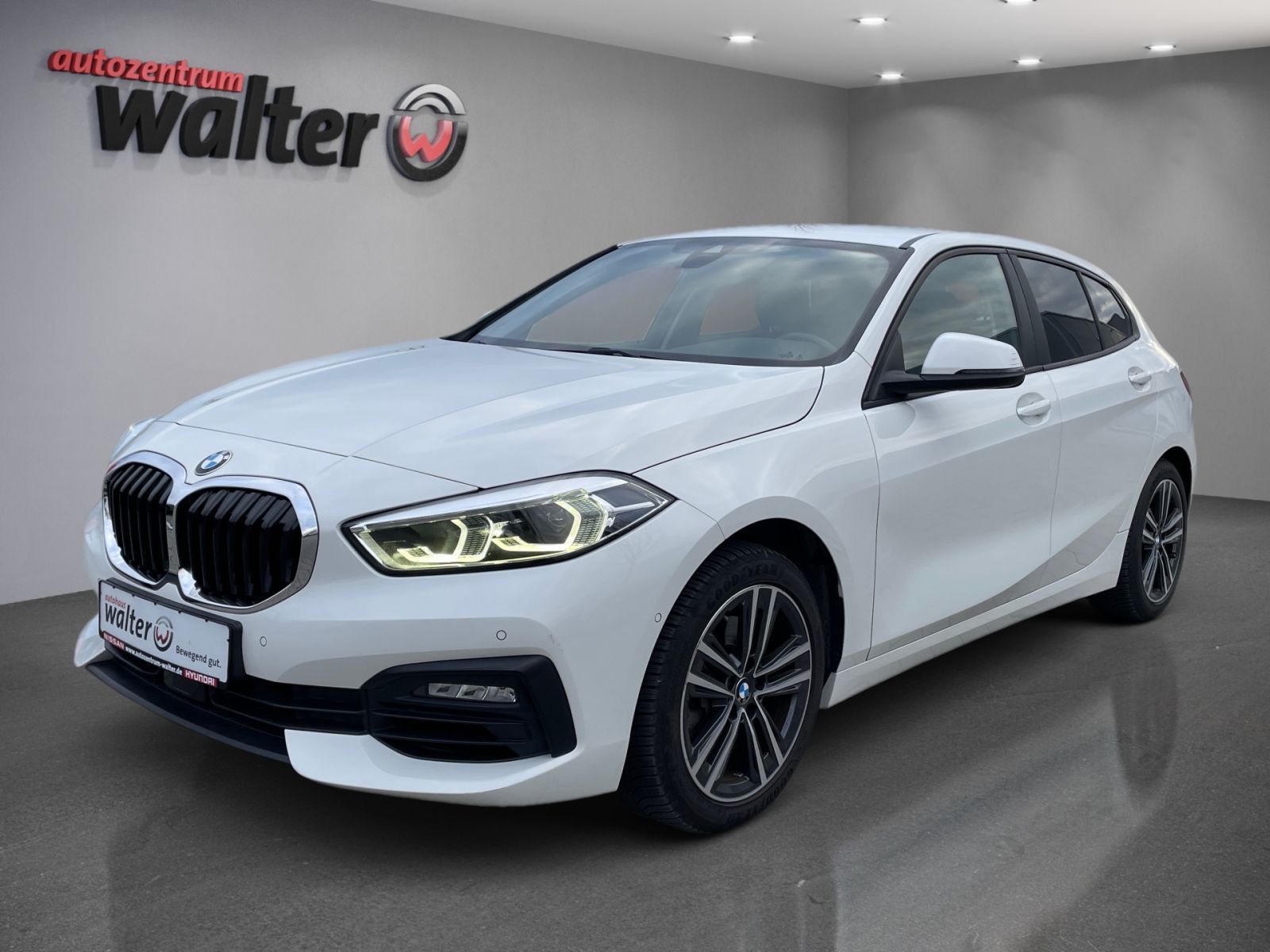 BMW 118i*1.5l*Advantage*Ambiente*Kamera*SHZ