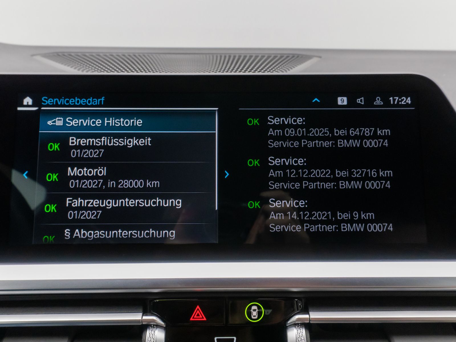 Fahrzeugabbildung BMW 320e Alarm LED DAB Panorama Leder M Sportleder