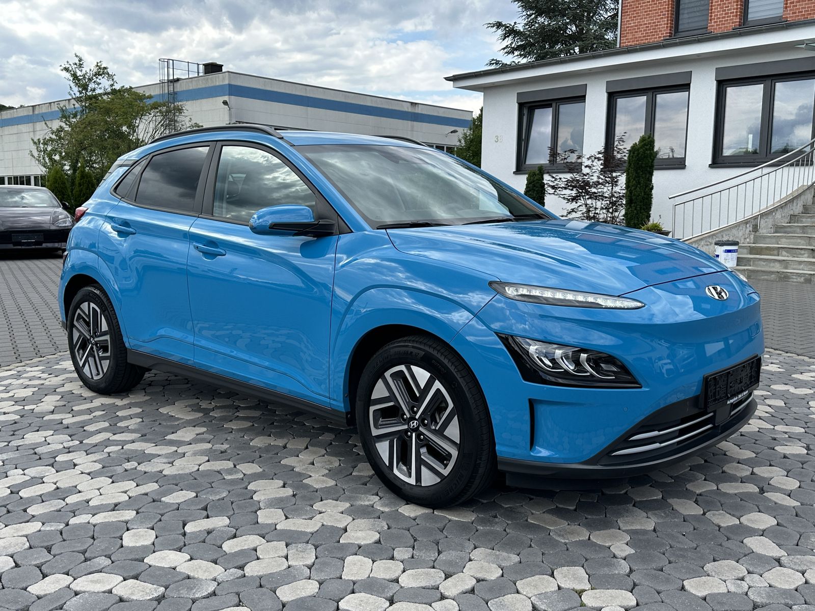Hyundai Kona Elektro Prime LED HUD NAV LEDER 4xSHZ 64KWh imagem 2