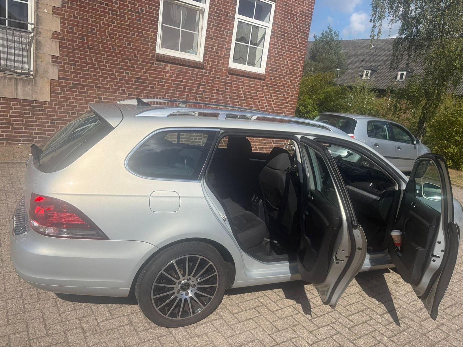 Volkswagen Golf 2010 — engine 160 HP (118kW)
