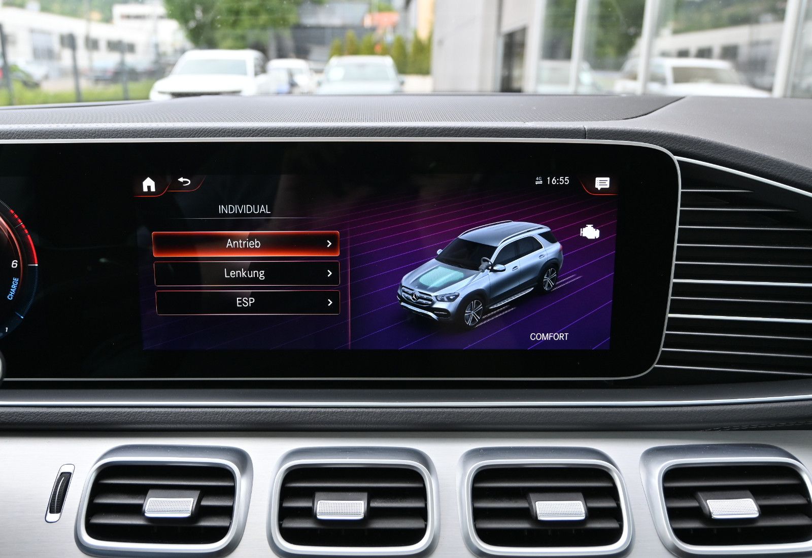 Fahrzeugabbildung Mercedes-Benz GLE 350 de 4MAT. AMG + NIGHT °ACC°AHK°PANO°HUD°