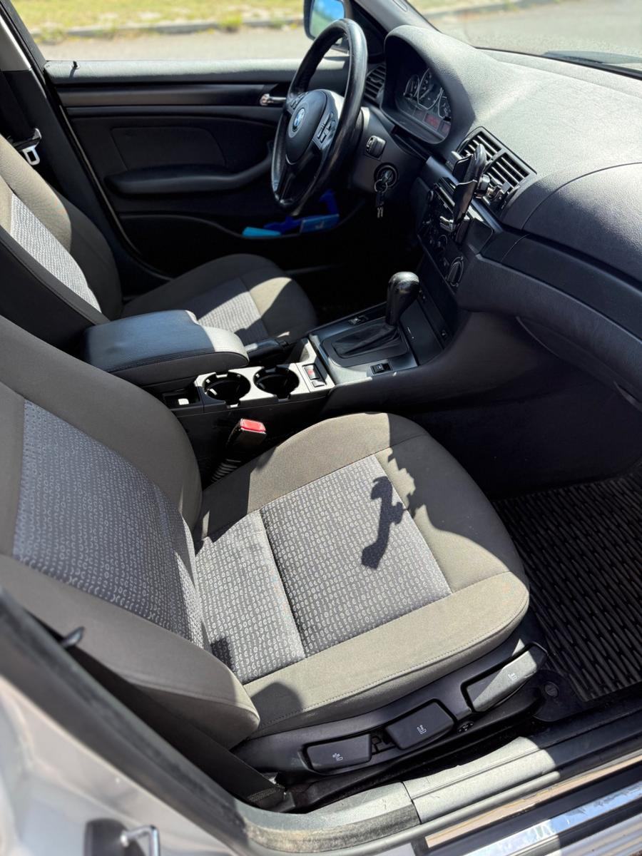 BMW 325 2004 — photo 10