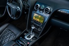 BENTLEY Continental GT 4.0 V8 S 4WD/ SPORT AGA/ MASSAGE BENTLEY Continental GT 4.0 V8 S 4WD/ SPORT AGA/ MASSAGE