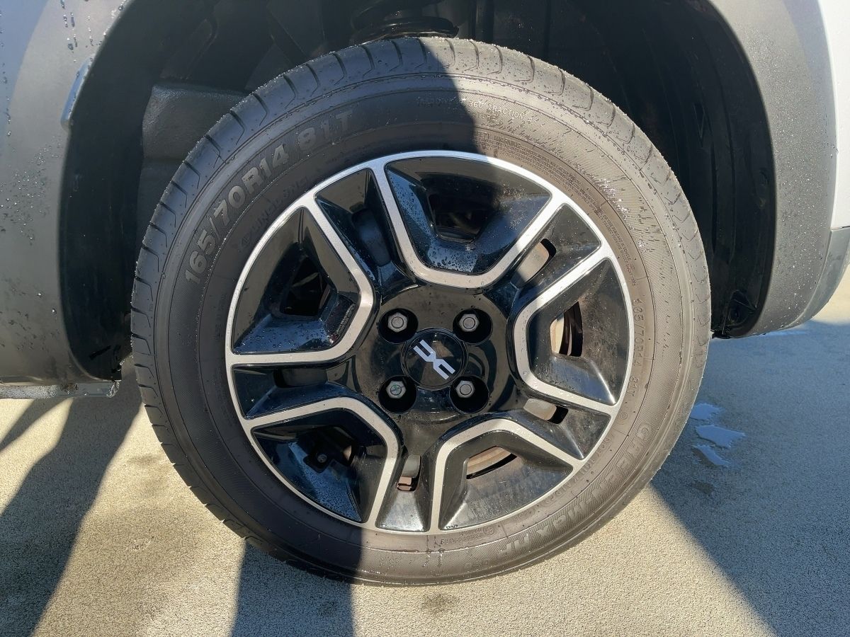 Fahrzeugabbildung Dacia Spring Essential ELEC 45 - mit KI generiert/bearbeitet