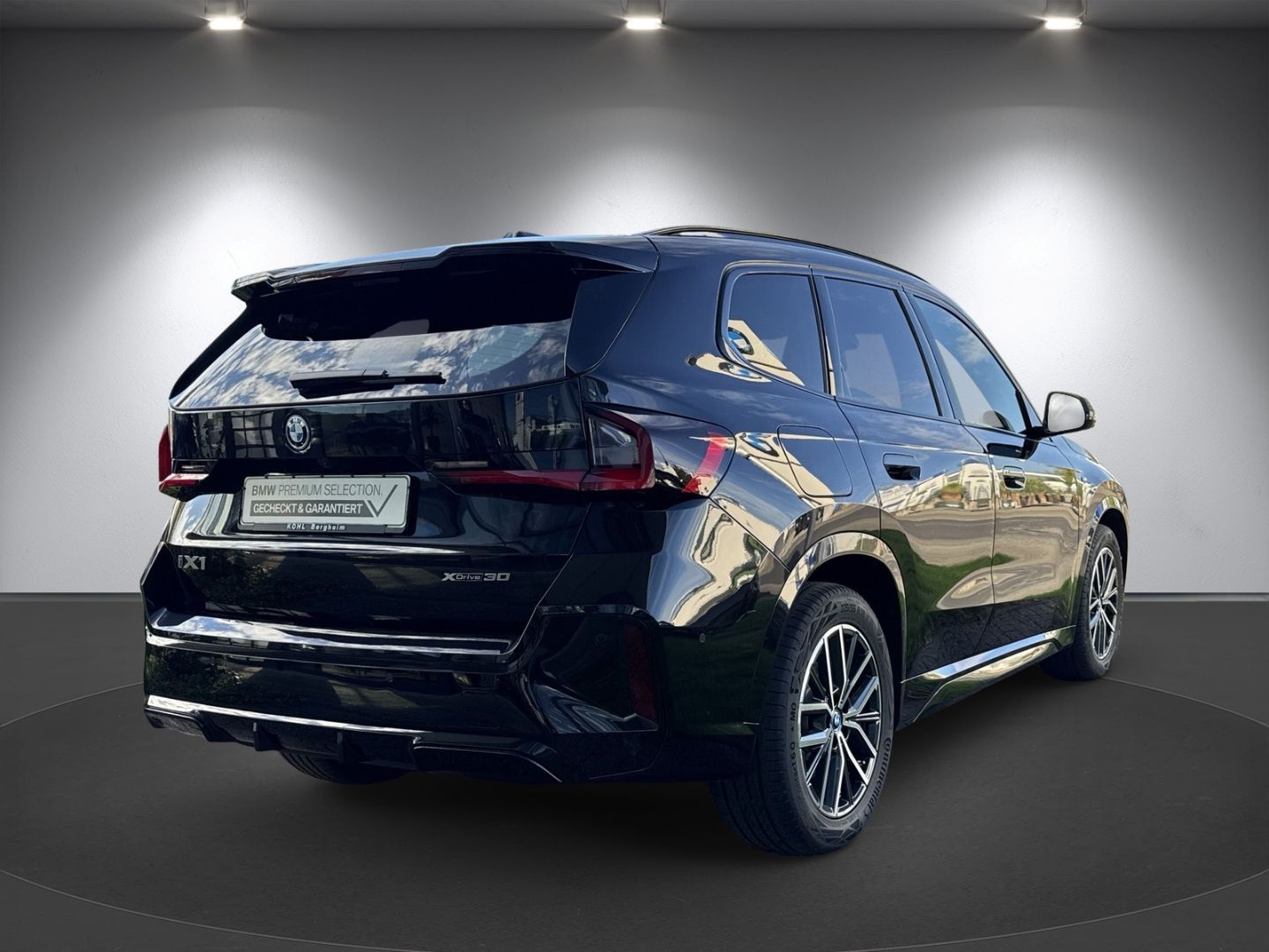 BMW iX1 30 xDrive M Sport harman kardon Anhängerkupp foto 4