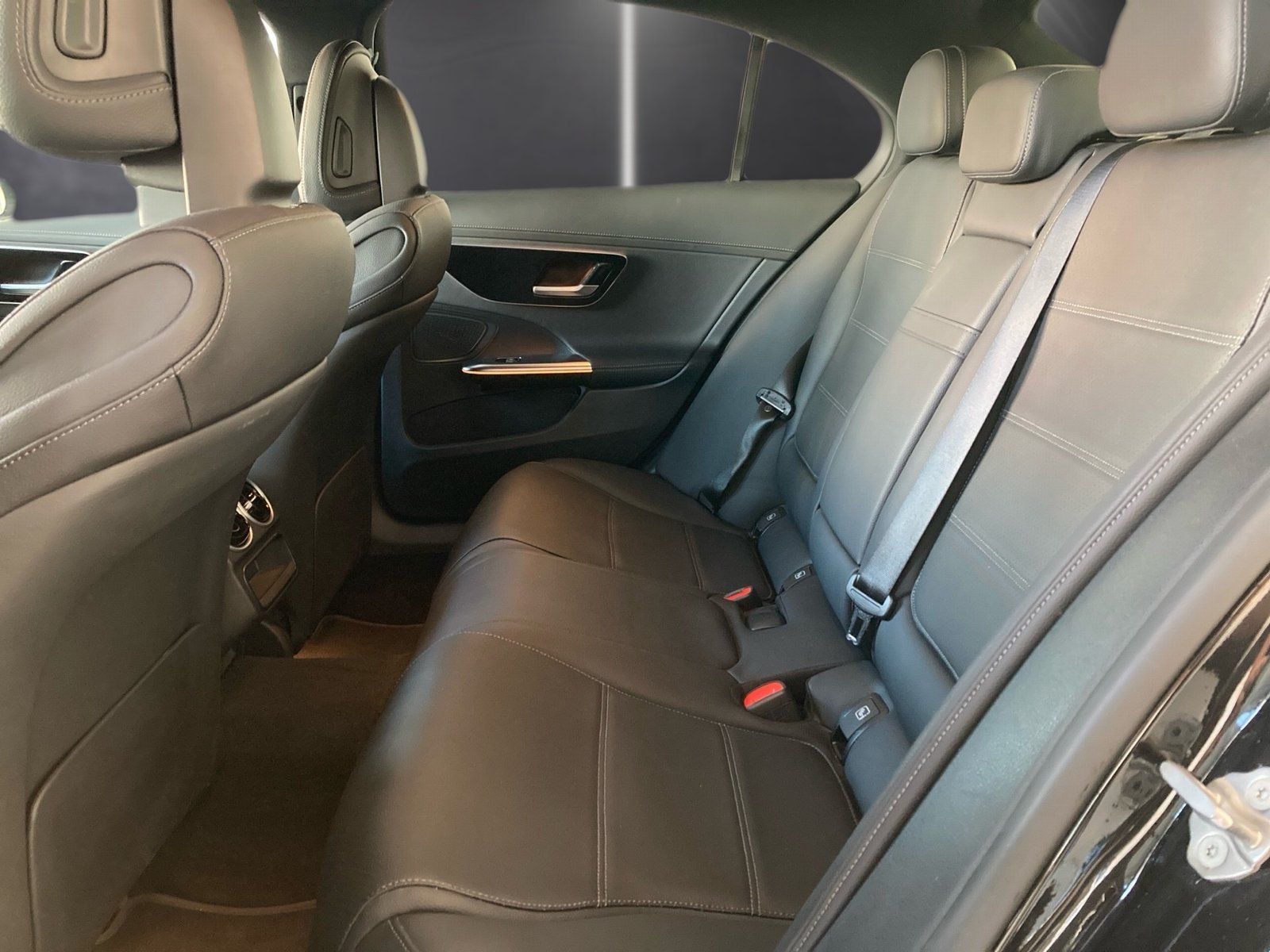 Fahrzeugabbildung Mercedes-Benz C 300 e AMG*Distroni*Totwink*DIGITAL*360°*Night*
