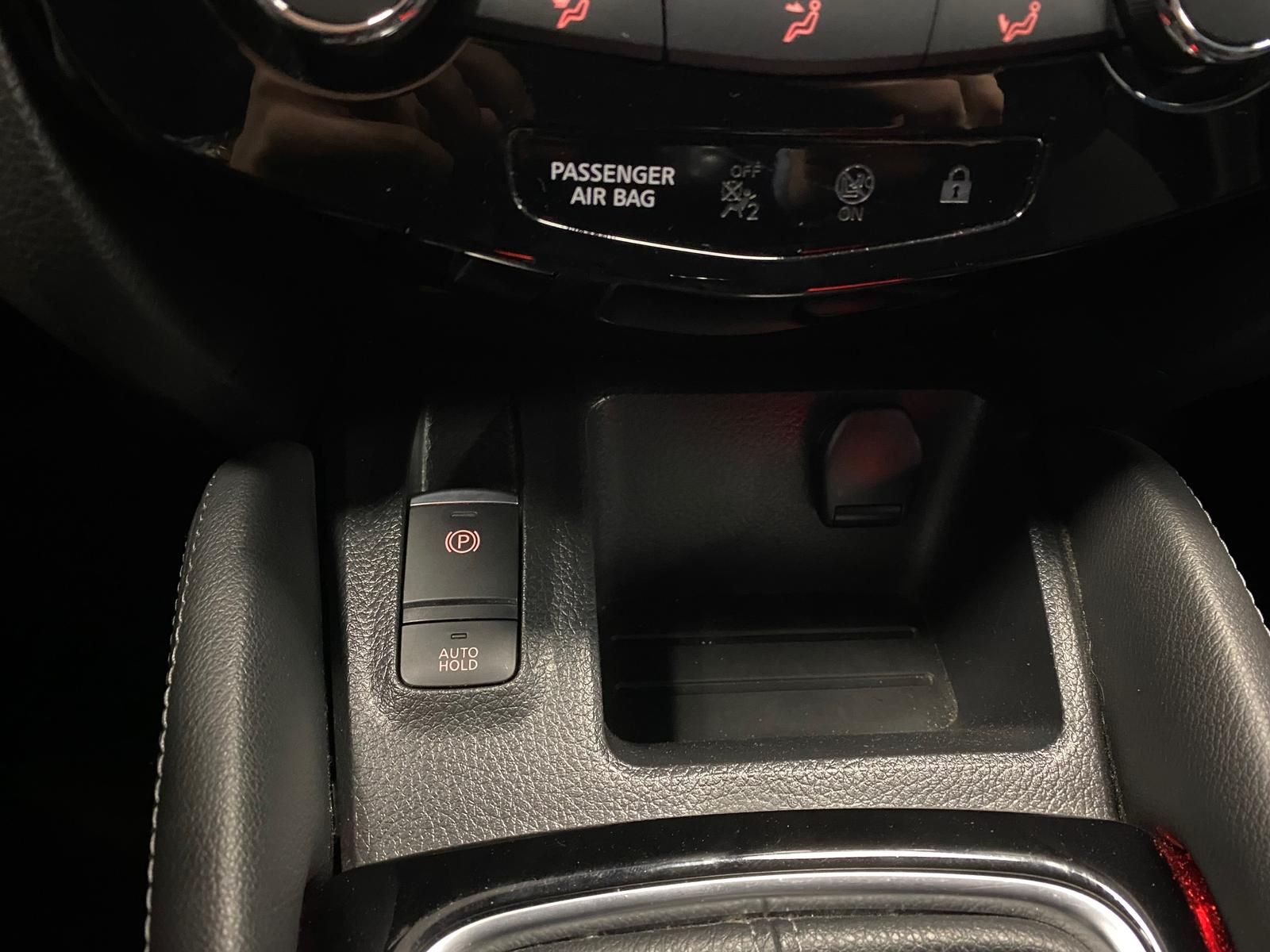 Fahrzeugabbildung Nissan Qashqai 1.2 ACENTA PANORAMA+360°KAMERA+NAVI+18"