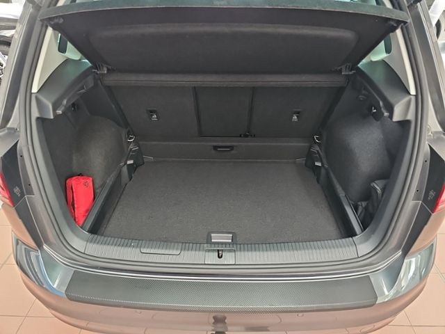 Fahrzeugabbildung Volkswagen Golf Sportsvan 1.5 TSI DSG IQ.DRIVE LED NAVI
