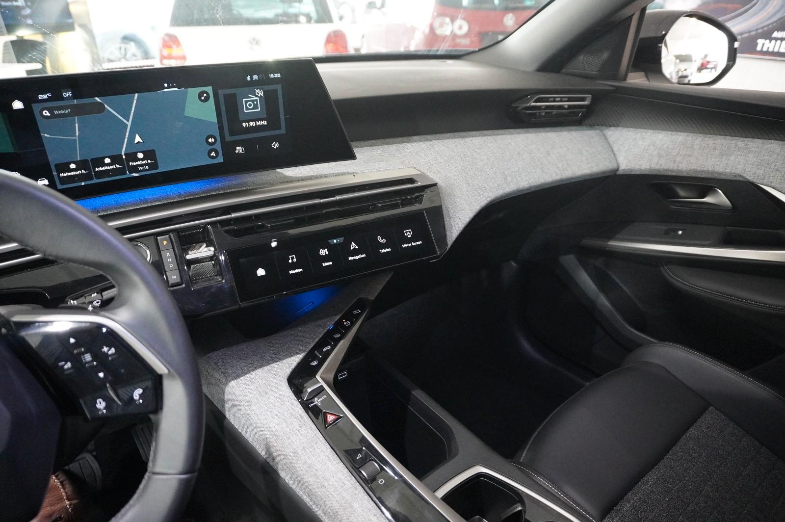 Peugeot 3008 Hybrid 145 ALLURE E-DSC NAVI/LED/360°/SPORT