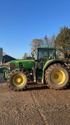 John Deere 7530 