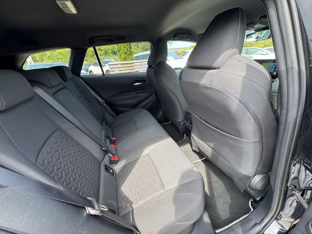 Toyota Corolla  Touring Sports Hybrid Club