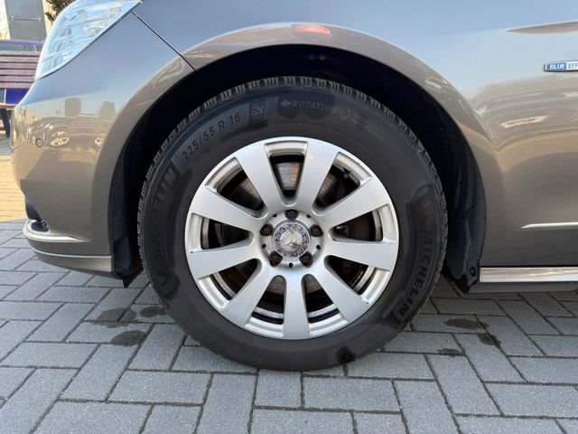 Mercedes-Benz E 300 Limousine CDI BlueEfficiency