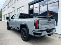 GMC Sierra 2500 Crew Cab 6.6l V8 Duramax TurboDiesel