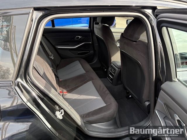 Fahrzeugabbildung BMW 330 i xDrive M-Sport Touring Kamera/ACC/Sitzh.