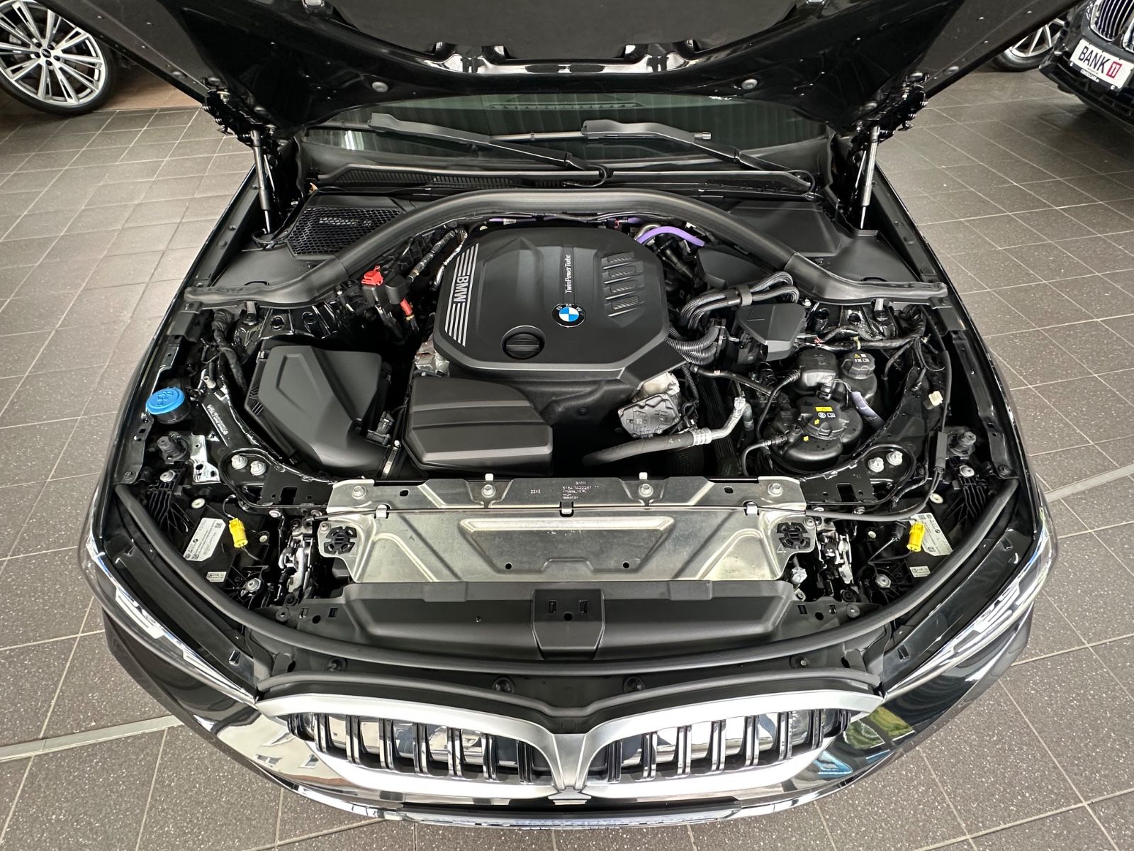 BMW 318 d Touring DA+DIS+PARK ASSISTANT+LED+HaKardon foto 4