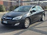 Opel Astra 1.7 CDTI 110CV 5 porte Cosmo - Opel Astra mit Diesel-Antrieb: Limousine, 1.7