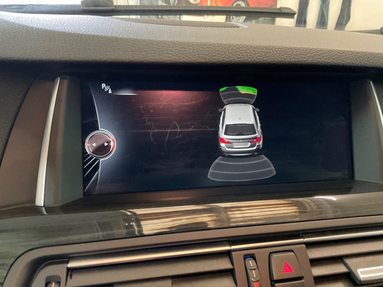 BMW 530d xDrive/Leder/Nav/Pano/SH/HeadUp/Inno Paket