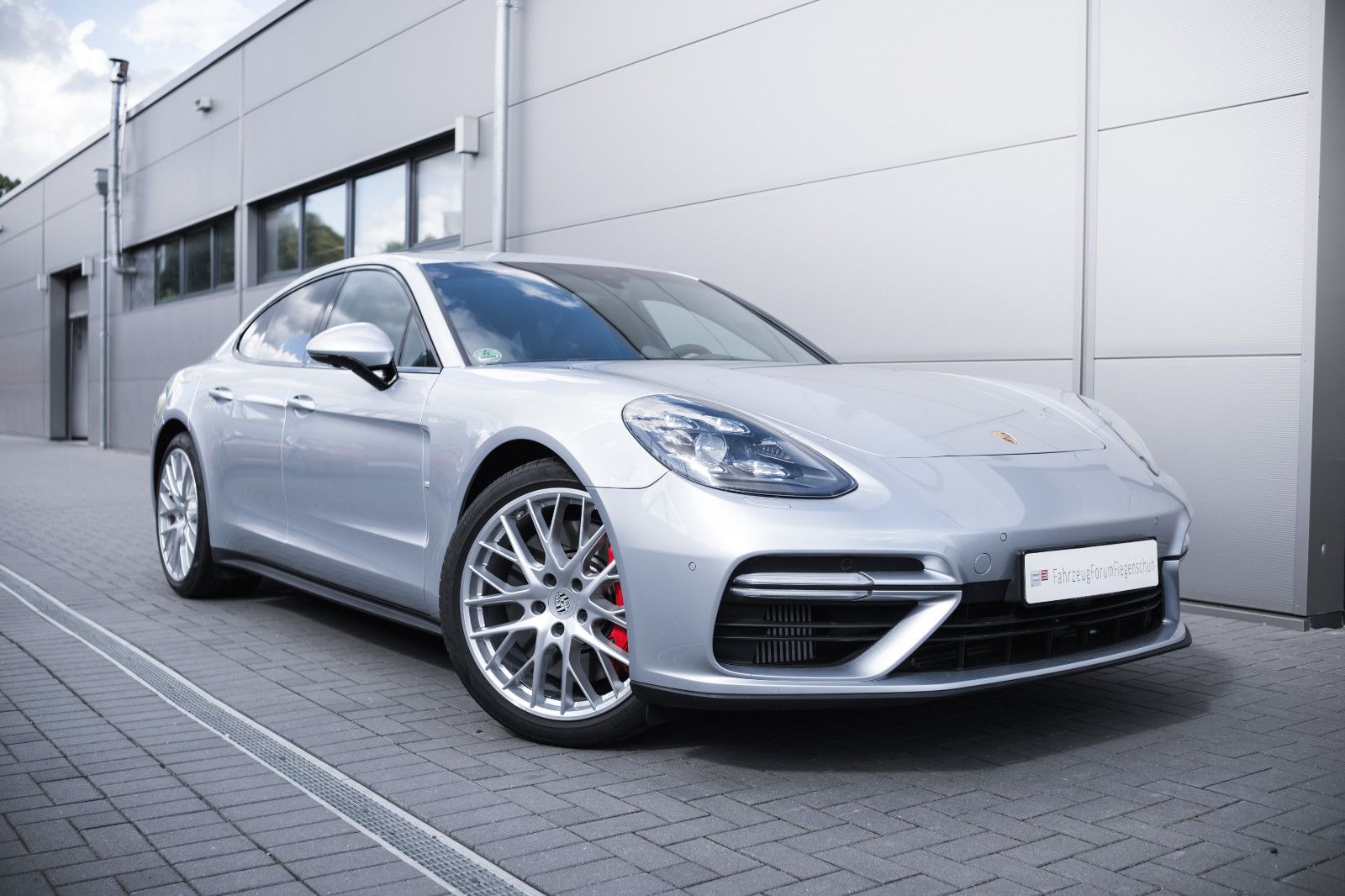 Fahrzeugabbildung Porsche Panamera Turbo HA-Lenk.-18W-Sitze-Burm.-LED-360´