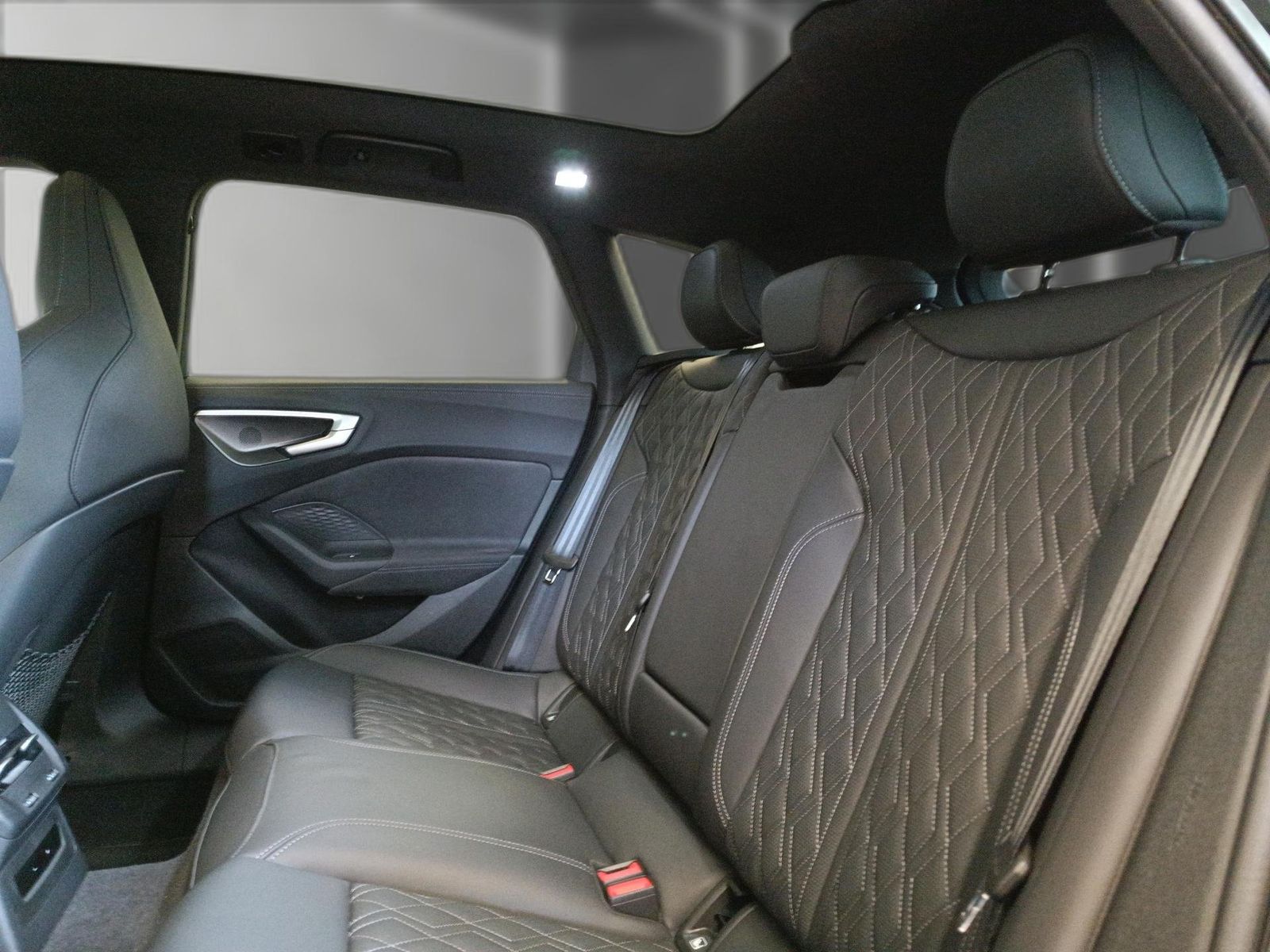Audi S5 - Bild 17