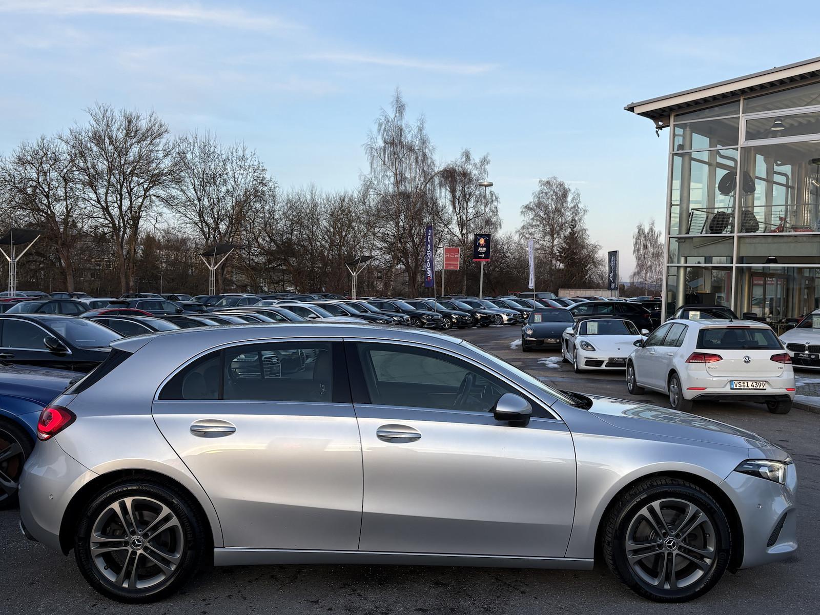 Mercedes-Benz A 250 BUSSINES/NAVIGATION/HIGHPERFORMACE-LED/PDC