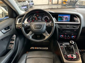 Audi A4 *3-ZONEN*MEMORY*StzHZBelftg*TEMPO*AHK*LEDER*