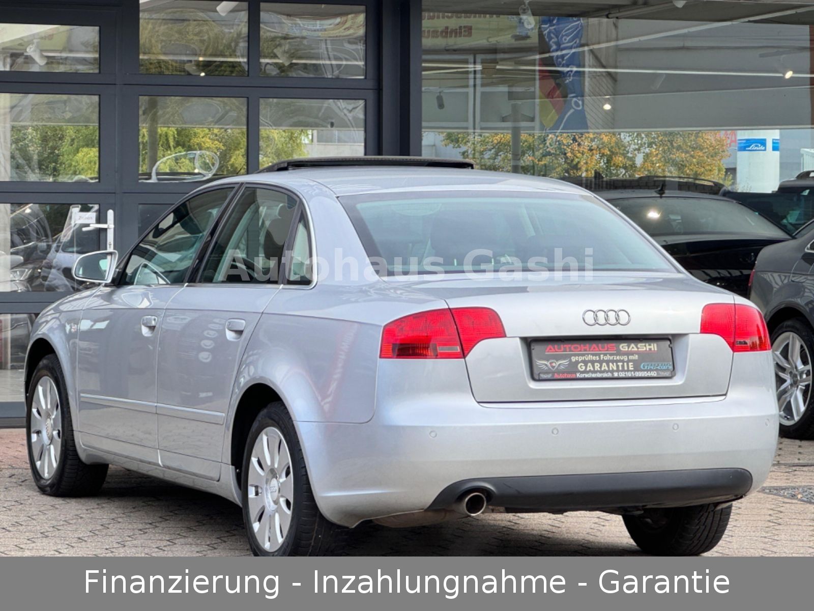 Fahrzeugabbildung Audi A4*2.0*Automatik*Schiebedach*Scheckheft*Tempomat