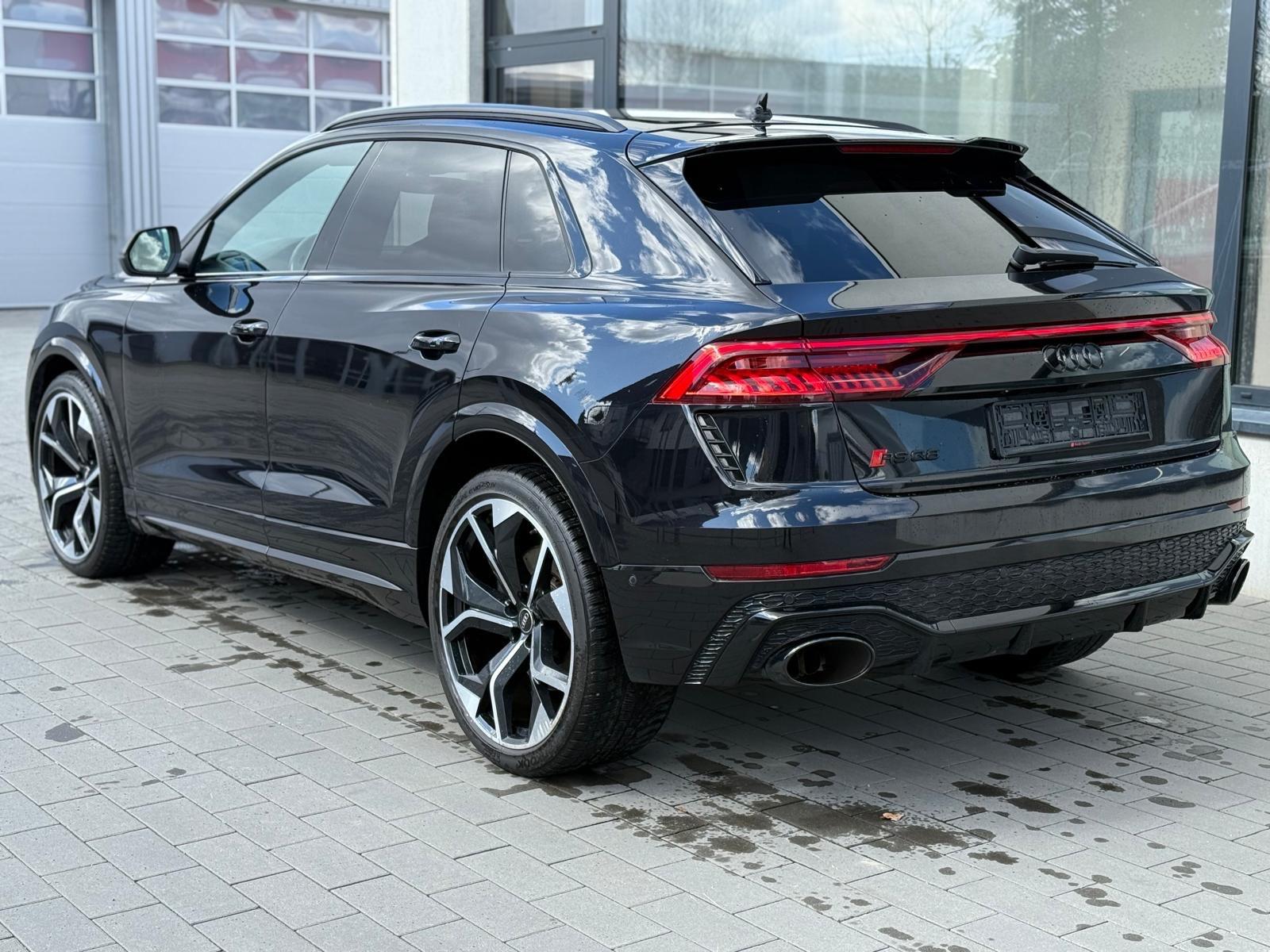 Audi RSQ8 4.0 TFSI quattro Head Up Abstand Pano AHK