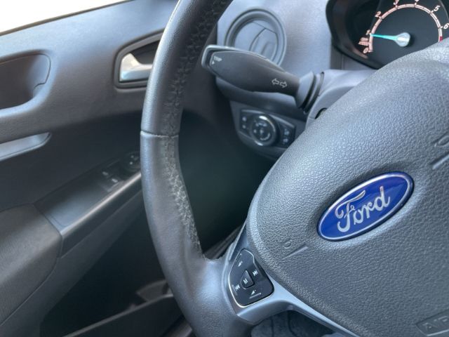 Fahrzeugabbildung Ford Transit Courier 1.0 EcoBoost Trend DAB, Klimaanl