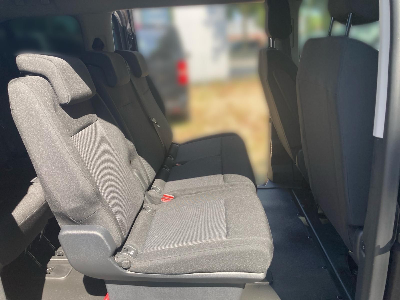 Fahrzeugabbildung Opel Zafira Edition M Kombi 180 AT