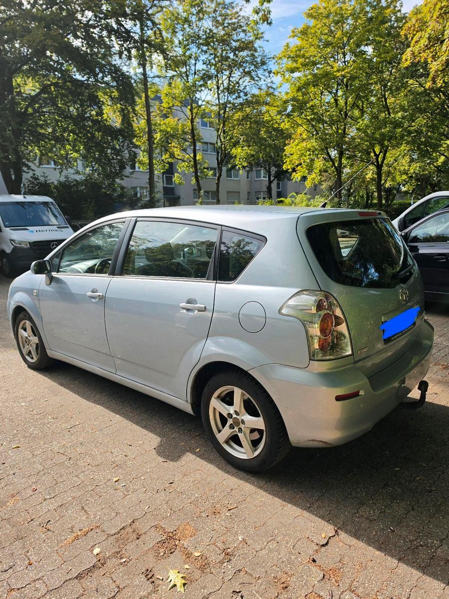 Toyota Corolla Verso 2005 — photo 5