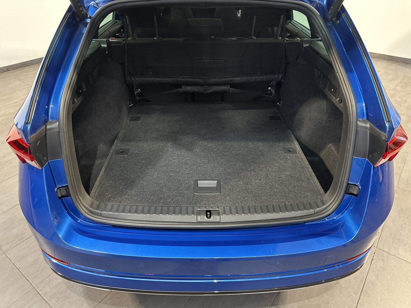 Fahrzeugabbildung SKODA Octavia Combi 4x4 Sportline NAV+LED+PANO+HEAD-UP