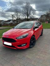 Ford Focus 1,5 EcoBoost 110kW ST-Line Red Turnier... - Ford Focus: ST Line Red