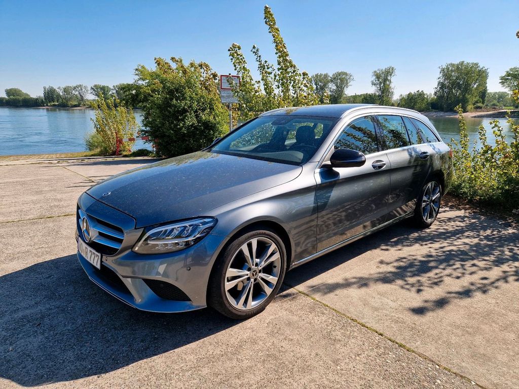 Image of Mercedes-Benz C 220