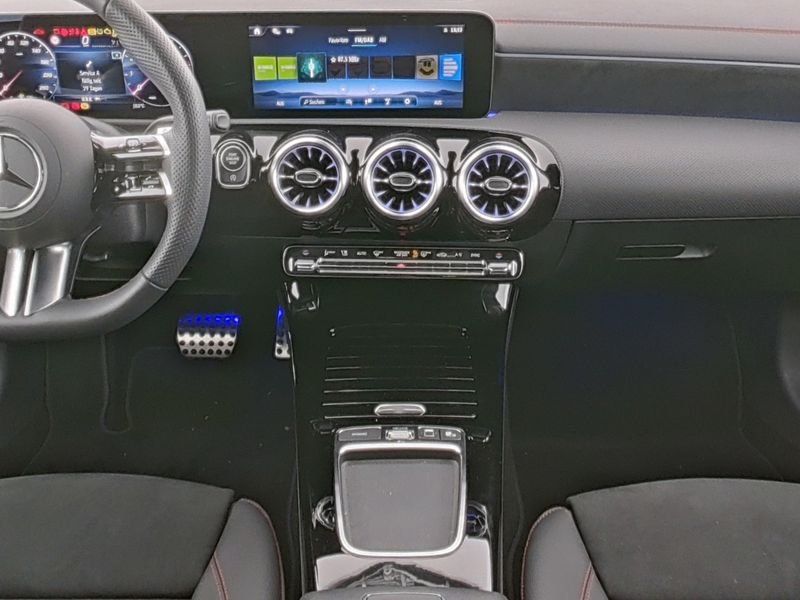 Fahrzeugabbildung Mercedes-Benz CLA 200 AMG*Pano*Burmester*Night*20"*Totwin*Memo