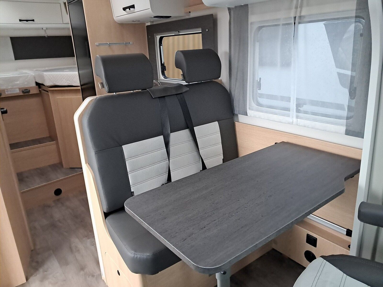 Fahrzeugabbildung Sunlight Adventure T 66S Automatik, Dörr Edition, TV