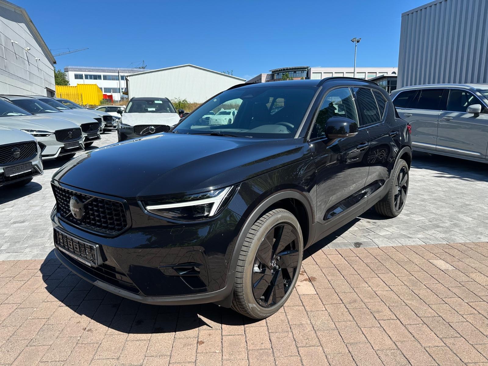 Volvo XC40 B3 BLACK EDT PLUS+360°CAM+LED+HK SOUND+20"