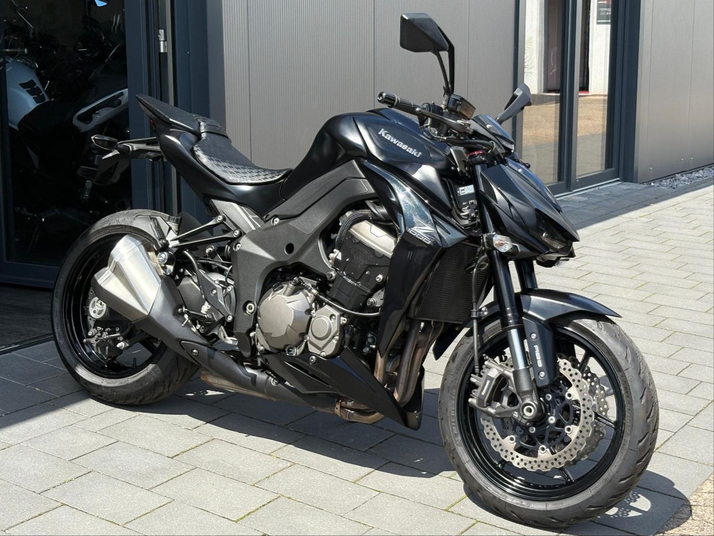 Kawasaki Z 1000 Black *1.Hand*Top Zustand*Service neu