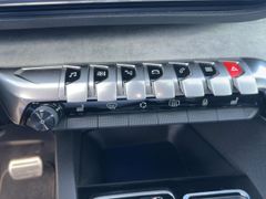 Foto Nummer 20: PEUGEOT 3008