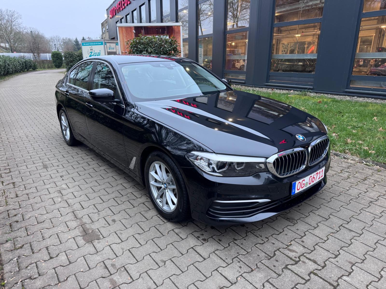BMW 530d Lim.Aut,Xenon,Leder,BTnavi,Shz,PDC,gepflegt
