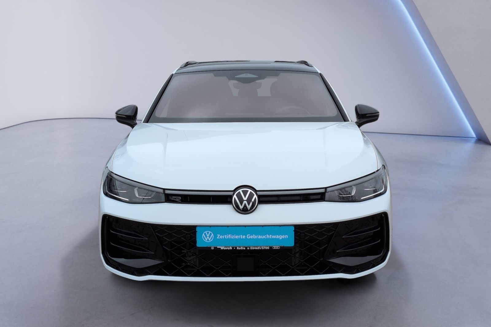 Passat R-Line 2.0 TDI 4MO DSG PANO+STHZ+AHK+