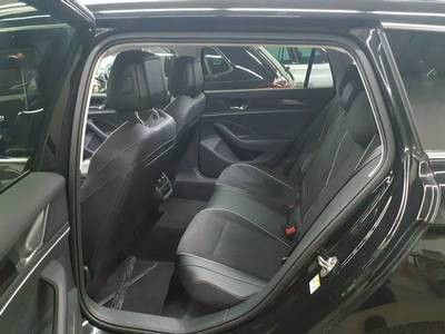 Passat Variant 2.0 TDI DSG BUSINESS NAV+AHK+360°