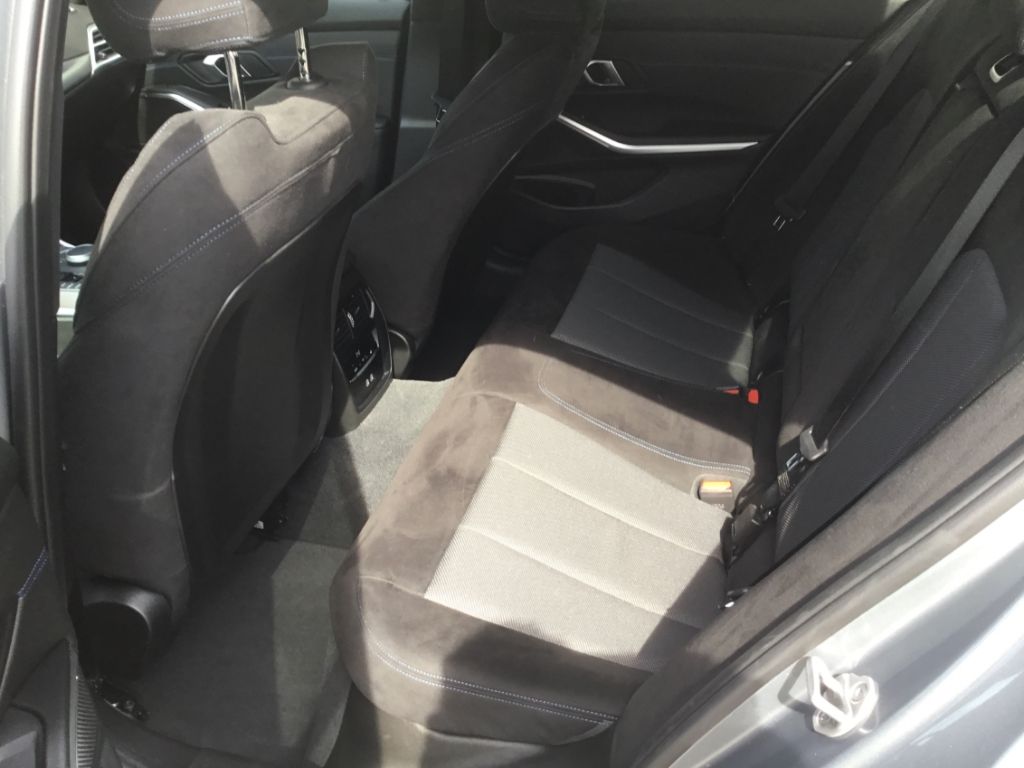 BMW 320 - Bild 13
